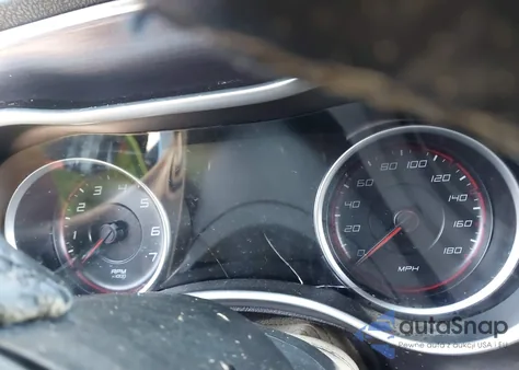 2018 Dodge Charger R/T 392 из США, поврежденный, VIN 2C3CDXGJ5JH306427